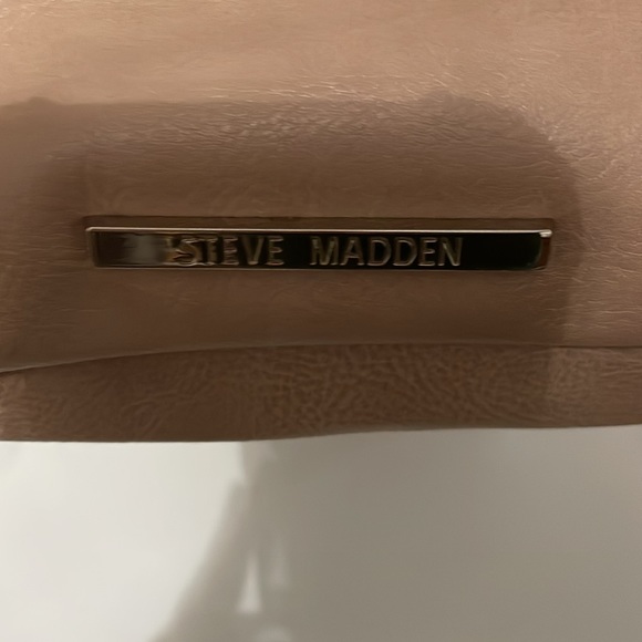 Steve Madden Crossbody Bag w/Woven Detail - Picture 8 of 8